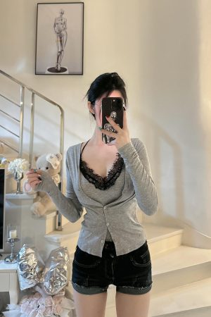 Waist-Cinching Slim-Fit Lace Vest Two-Piece Set - Trendy Cardigan Outfit for Y2K and Korean Style Fashion