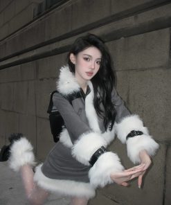Warm and Soft Lamb Shearling Suede Coat Set with Leather and Fur Integration - Chic Outerwear for Fall and Winter Fashion