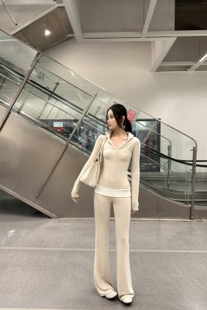 Warm Fleece Brushed Deerskin Supermodel Set - High-End Autumn Winter Two-Piece Top & Flared Long Pants for Chic Style