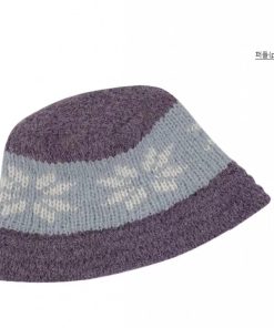 Warm Knitted Crochet Fisherman Bucket Hat with Nordic Snowflakes â€“ Korean Style Winter Accessory for Cozy Fashion