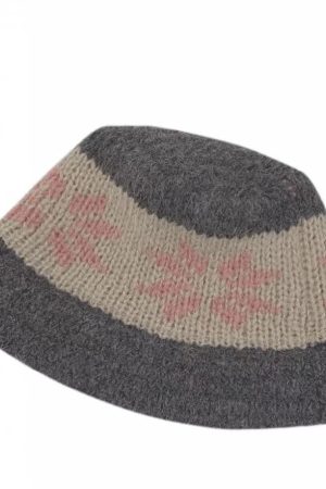 Warm Knitted Crochet Fisherman Bucket Hat with Nordic Snowflakes â€“ Korean Style Winter Accessory for Cozy Fashion