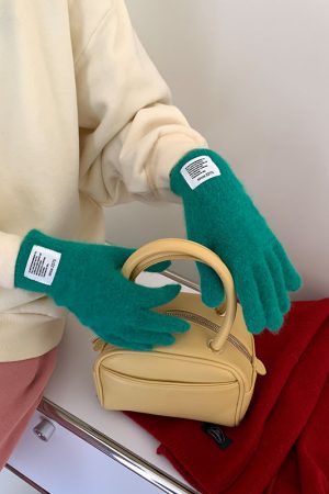 Warm Korean Style Five-Finger Touchscreen Knitted Gloves for Women - Winter 2025 Windproof and Frostproof Cycling Accessories
