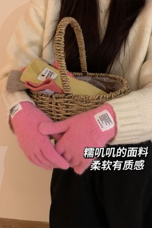 Warm Korean Style Five-Finger Touchscreen Knitted Gloves for Women - Winter 2025 Windproof and Frostproof Cycling Accessories