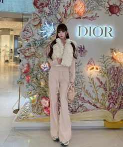 Warm Sweetheart Knitted Long Sleeve T-Shirt & V-Neck Casual Pants Set - Elegant Two-Piece Slimming Outfit for Cozy Style