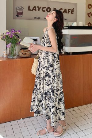 Watercolor Print Halter Neck Dress for Women, 2025 Summer French High-End Style, Flattering Beach Vacation Dress, Trendy Summer Fashion