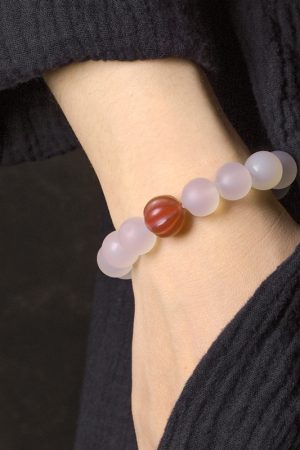 White Agate Bead Bracelet for Women - Simple Retro Design, Unique Personality Jewelry, Niche Fashion Accessory