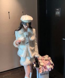White Boucle Woolen Coat and Short Skirt Two-Piece Set for Women - Chic Layered Look, Perfect for Fall and Winter Fashion