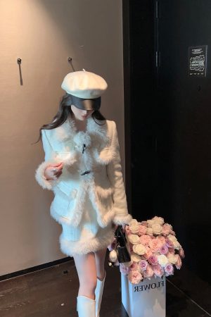 White Boucle Woolen Coat and Short Skirt Two-Piece Set for Women - Chic Layered Look, Perfect for Fall and Winter Fashion