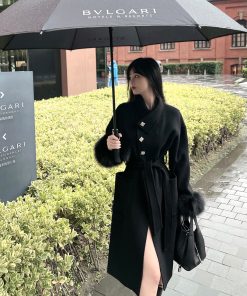 White Double-Sided Wool Coat for Women, Stylish Unique Winter Coat with Fox Fur Trim, Perfect for Petite Fashion Lovers