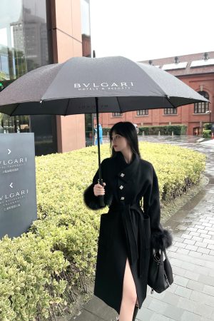 White Double-Sided Wool Coat for Women, Stylish Unique Winter Coat with Fox Fur Trim, Perfect for Petite Fashion Lovers