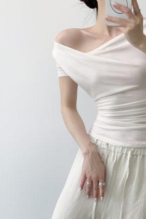 White Flared Collar Short Sleeve Wool T-Shirt for Women - 2025 Summer Slim Fit Top, Chic Designer Style, Fashion Essential