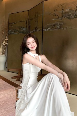 White Halter Neck Dress for Women - French-Style, Waist-Cinching, Slim Fit, Summer Fashion Essential