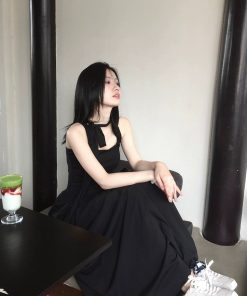 White Halter Neck Dress for Women - French-Style, Waist-Cinching, Slim Fit, Summer Fashion Essential