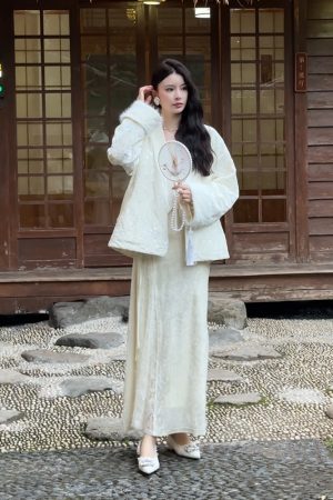 White High-Waisted Lace Half Skirt for Women, Vintage Embroidered Long Skirt, 2025 Spring Fashion, Y2K Inspired Style