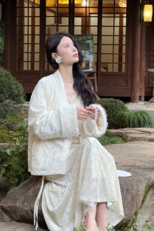 White High-Waisted Lace Half Skirt for Women, Vintage Embroidered Long Skirt, 2025 Spring Fashion, Y2K Inspired Style