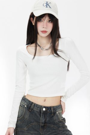 White Long Sleeve Square Collar T-Shirt for Women - 2025 New Slim Fit Versatile Base Layer Knitted Top
