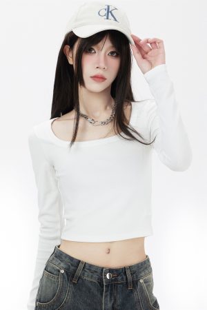 White Long Sleeve Square Collar T-Shirt for Women - 2025 New Slim Fit Versatile Base Layer Knitted Top