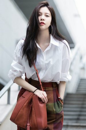 White Mid-Length Shirt for Women - Celebrity Style Summer Loose Plus-Size Top in Solid Color, Trendy Niche Fashion