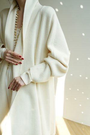 White Mist Rose All-Wool Double-Sided Coat - Luxurious Bathrobe Style Alpaca Wool Jacket for Cozy Fashion Lovers