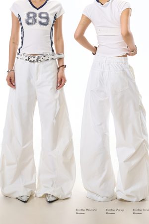 White Pleated Wide-Leg Pants for Women - Trendy Curved Blade Design, Casual Cleanfit Style, Versatile Everyday Fashion