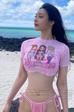 White Print Triangle Bikini Set - Three-Piece Swimsuit with Short Sleeves - Sexy Round Neck Design - Perfect for Summer Beach Looks