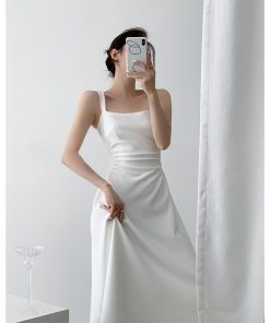 White Spaghetti Strap Dress 2025, Square Neck French Style, Waist-Defined, Niche Wedding Dress for Women, Elegant Bridal Fashion