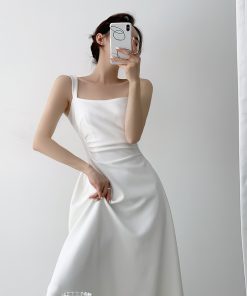 White Spaghetti Strap Dress 2025, Square Neck French Style, Waist-Defined, Niche Wedding Dress for Women, Elegant Bridal Fashion