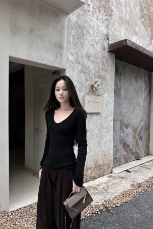 Wide-Leg Corduroy Casual Pants for Women - Pleated Design, Floor-Length, Relaxed Fit, Versatile Spring/Summer Fashion