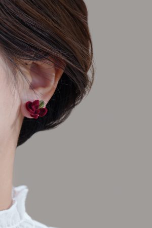 Wine Red Gardenia Flower Stud Earrings â€“ High-End Velvet Design, French Retro & Hong Kong Style Ear Accessories for Autumn/Winter