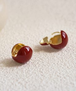 Wine Red Round Ball Earrings - Unique Retro Minimalist Ear Clips for Autumn/Winter 2025 Fashion Accessories