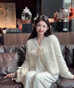 Winter Bowknot White Eco-Friendly Fur Coat Women's Heavy-Duty Soft Knitted Cardigan Sweater for Cozy Chic Style