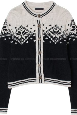 Winter Christmas Snowflake Color Hook Flower Knitted Cardigan in Korean Style