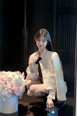Winter Down Liner 30% Wool Embroidered Elegant Women's Short Wool Overcoat