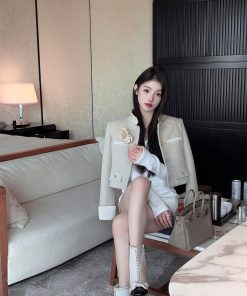 Winter Down Liner Short Woolen Coat for Women with Brooch - Cozy Layering Essential, Perfect for 90s and Y2K Styles