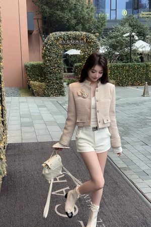 Winter Down Liner Short Woolen Coat for Women with Brooch - Cozy Layering Essential, Perfect for 90s and Y2K Styles