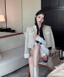 Winter Down Liner Short Woolen Coat for Women with Brooch - Cozy Layering Essential, Perfect for 90s and Y2K Styles