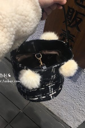 Winter Limited Edition Rabbit Fur Crossbody Bucket Handbag - Woolen Design, Cute Rabbit Tail, Perfect for Y2K & Cozy Styles