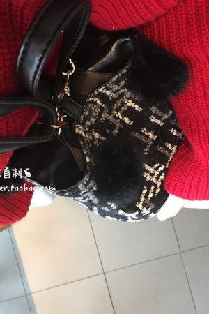 Winter Limited Edition Rabbit Fur Crossbody Bucket Handbag - Woolen Design, Stylish Small Tail Detail, Perfect for Y2K & Korean Style Looks