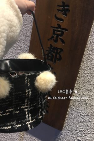 Winter Limited Edition Rabbit Fur Crossbody Bucket Handbag - Woolen Design, Stylish Small Tail Detail, Perfect for Y2K & Korean Style Looks