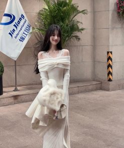 Winter Off-Shoulder Knitted Top Set with Lace Vest - Women's Trumpet Sleeve Two-Piece Outfit in White - Y2K Fashion Style