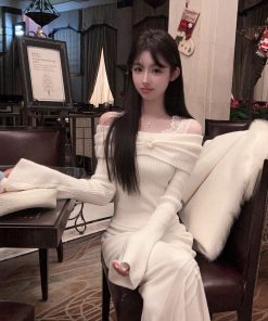 Winter Off-Shoulder Knitted Top Set with Lace Vest - Women's Trumpet Sleeve Two-Piece Outfit in White - Y2K Fashion Style