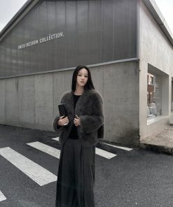 Winter Plush Faux Fur One-Piece Coat for Women - Thick Vintage Imitation Fox Fur, Eco-Friendly, Cozy Outerwear