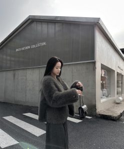 Winter Plush Faux Fur One-Piece Coat for Women - Thick Vintage Imitation Fox Fur, Eco-Friendly, Cozy Outerwear