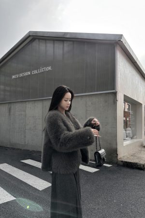 Winter Plush Faux Fur One-Piece Coat for Women - Thick Vintage Imitation Fox Fur, Eco-Friendly, Cozy Outerwear