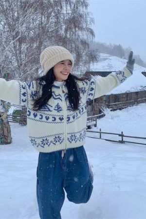 Winter Ski Nordic Retro Fair Isle Christmas Tree Sweater Cardigan for Women - Cozy Loose Knit Holiday Fashion