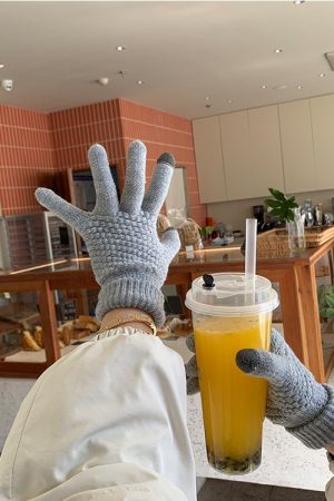 Winter Touchscreen Split-Finger Gloves for Women, Cute Korean-Style Plush Warm Cycling Accessories in Christmas Red