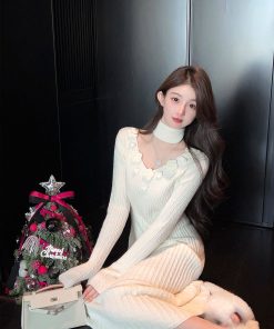 Winter V-neck Halter White Knitted Dress - Long Waist-Defining Sweater Dress for Cozy Y2K Style