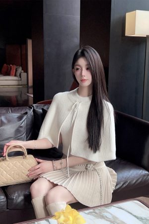 Winter White Mink Velvet Knitted Shawl Cape Set with Inner Vest - Women's Two-Piece Set for Cozy Chic Style