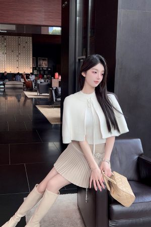 Winter White Mink Velvet Knitted Shawl Cape Set with Inner Vest - Women's Two-Piece Set for Cozy Chic Style