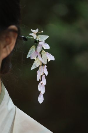 Wisteria Flower Hairpin - Ancient Style Floral Hair Accessory for Updos, Perfect for Hanfu and Qipao Bun Hairstyles